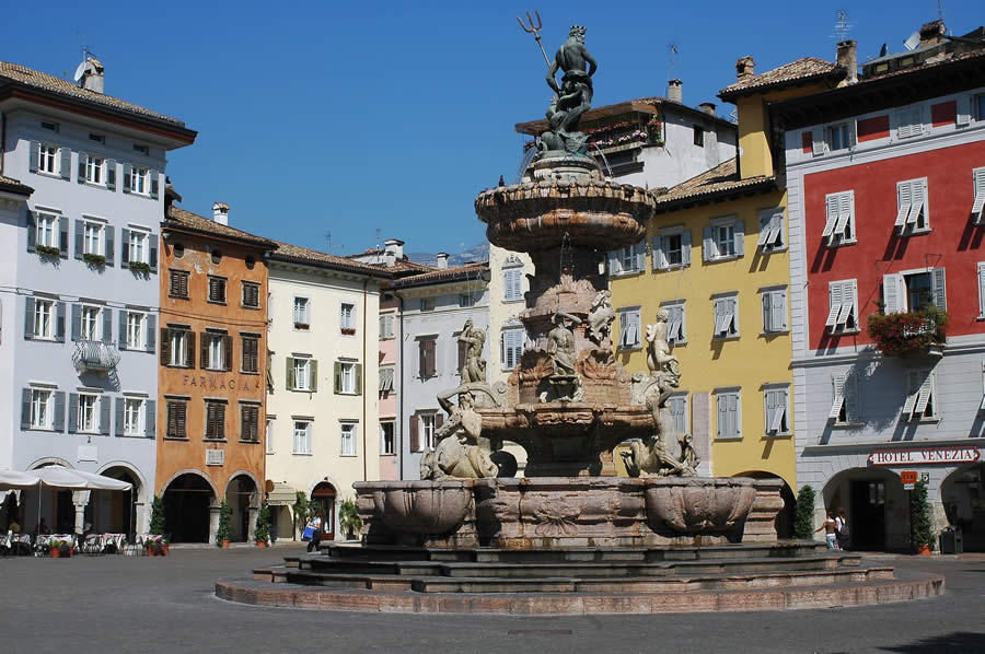 Trento, Fontana del Nettuno