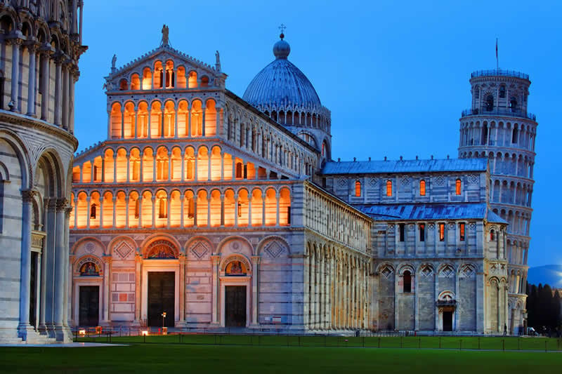 Piazza dei Miracoli a Pisa