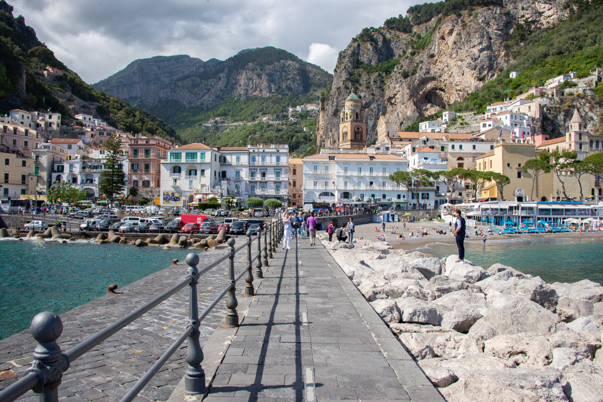 Il porticciolo di Amalfi