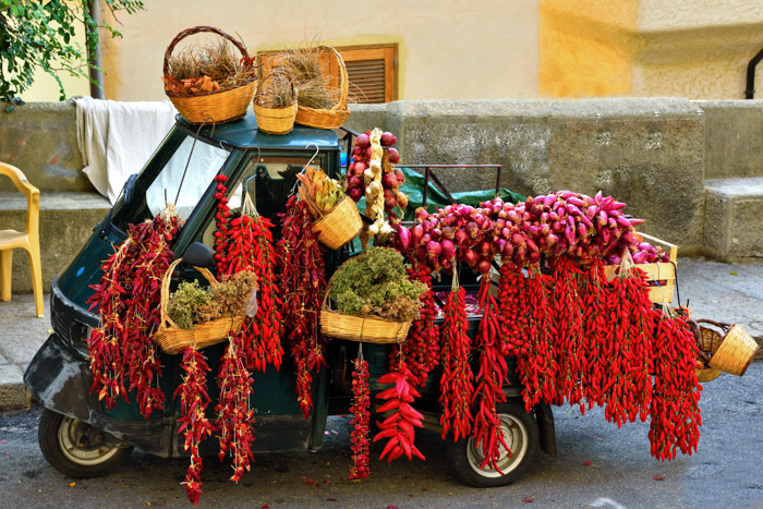 Tropea, peperoncino e cipolla di Tropea