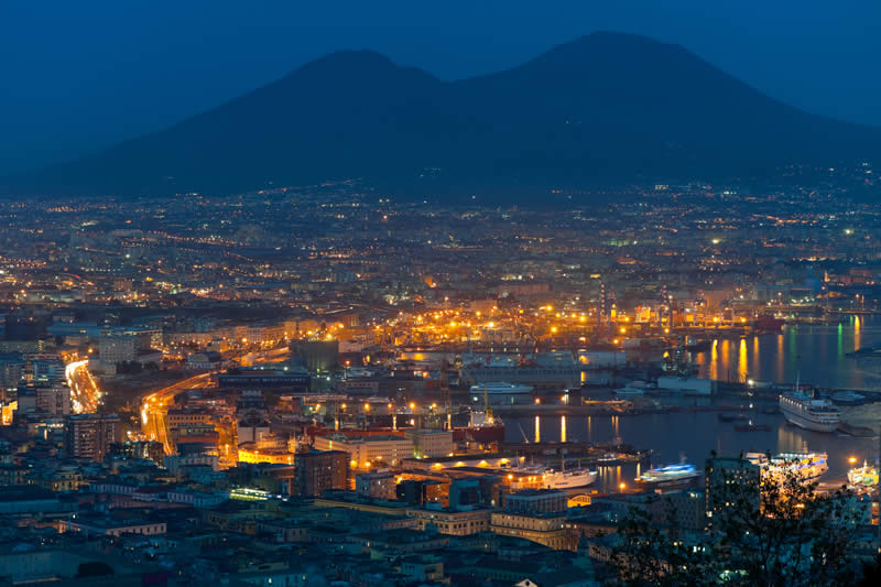 Visitare Napoli, in Campania