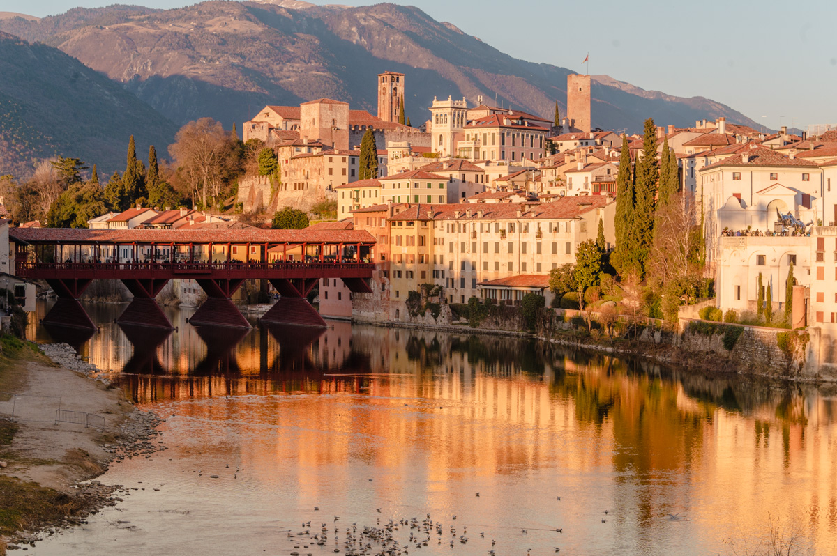 Bassano del Grappa e il Ponte Vecchio degli Alpini