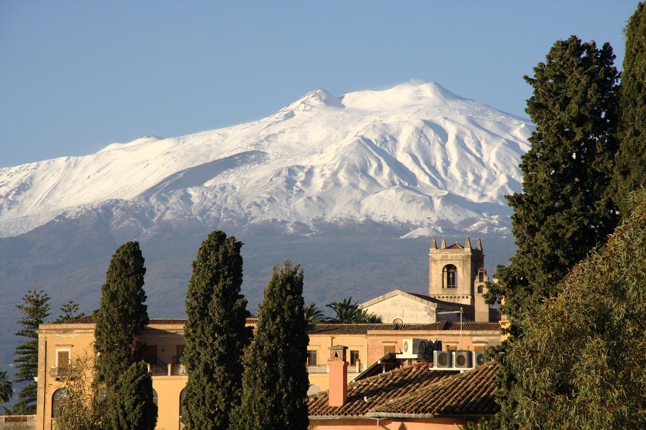 L'Etna visto da Taormina