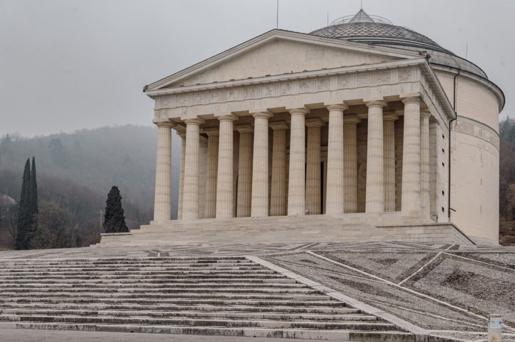 Il Tempio Canoviano a Possagno (Veneto)