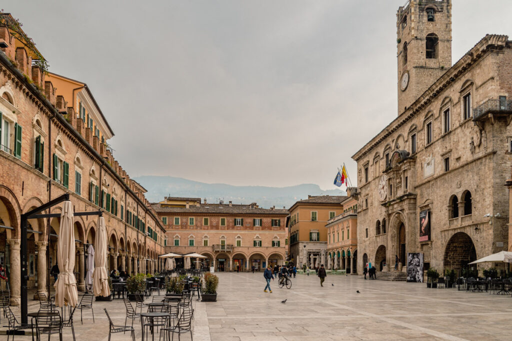 Ascoli Piceno, Piazza del Popolo