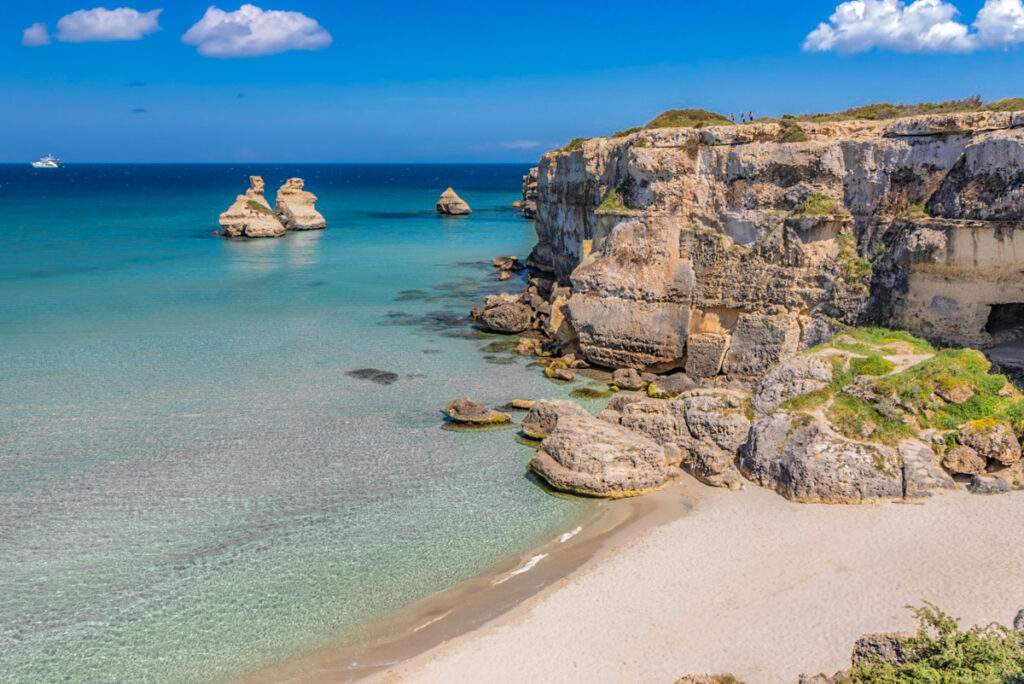 La spiaggia delle due sorelle in Salento