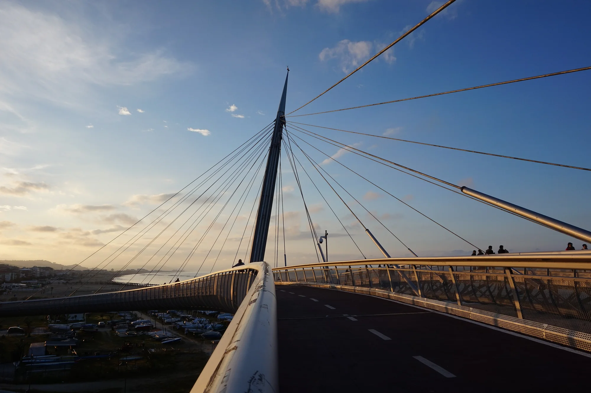 Il Ponte del Mare di Pescara, il ponte ciclopedonale sulla foce del fiume